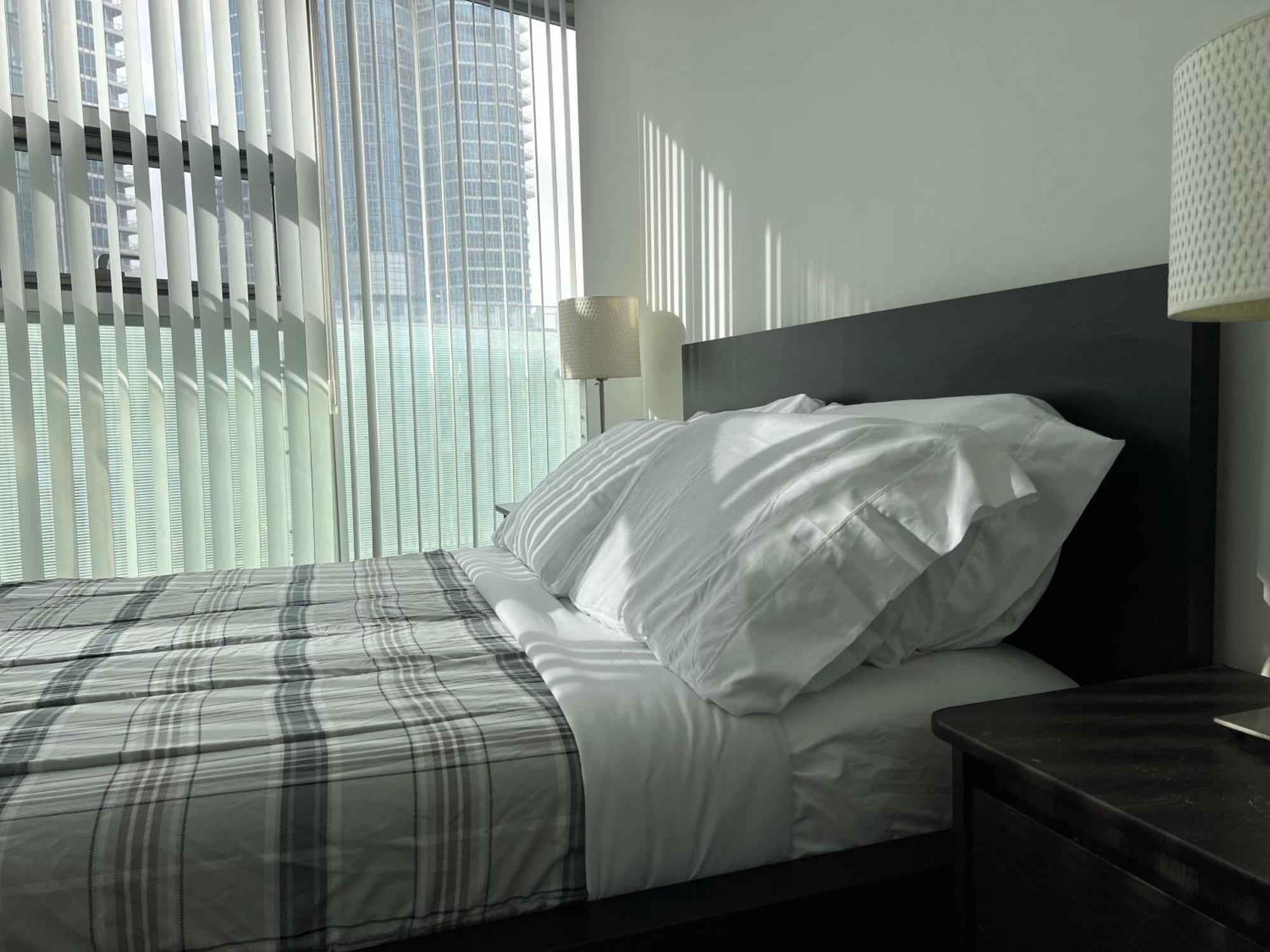 Grand Royal Suites Toronto Pokoj fotografie